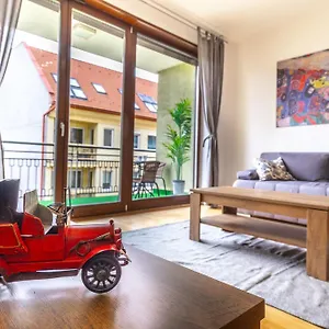 Kazinczy 52 B Apartment